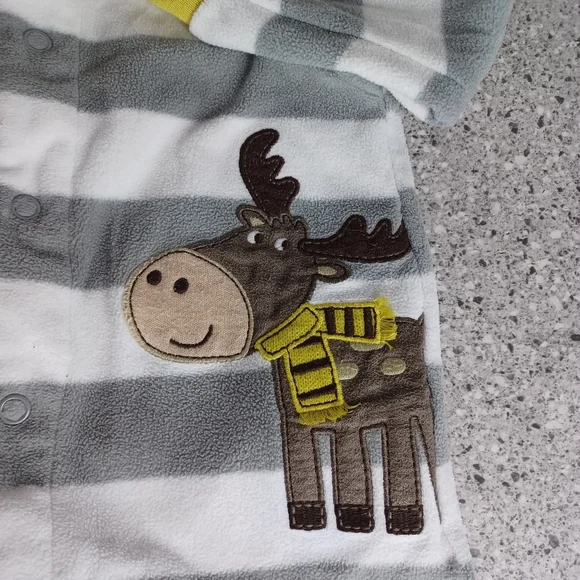 Bundle Baby Boys 6-9 Months One Pieces, Pants, Bodysuits - Picture 3 of 8